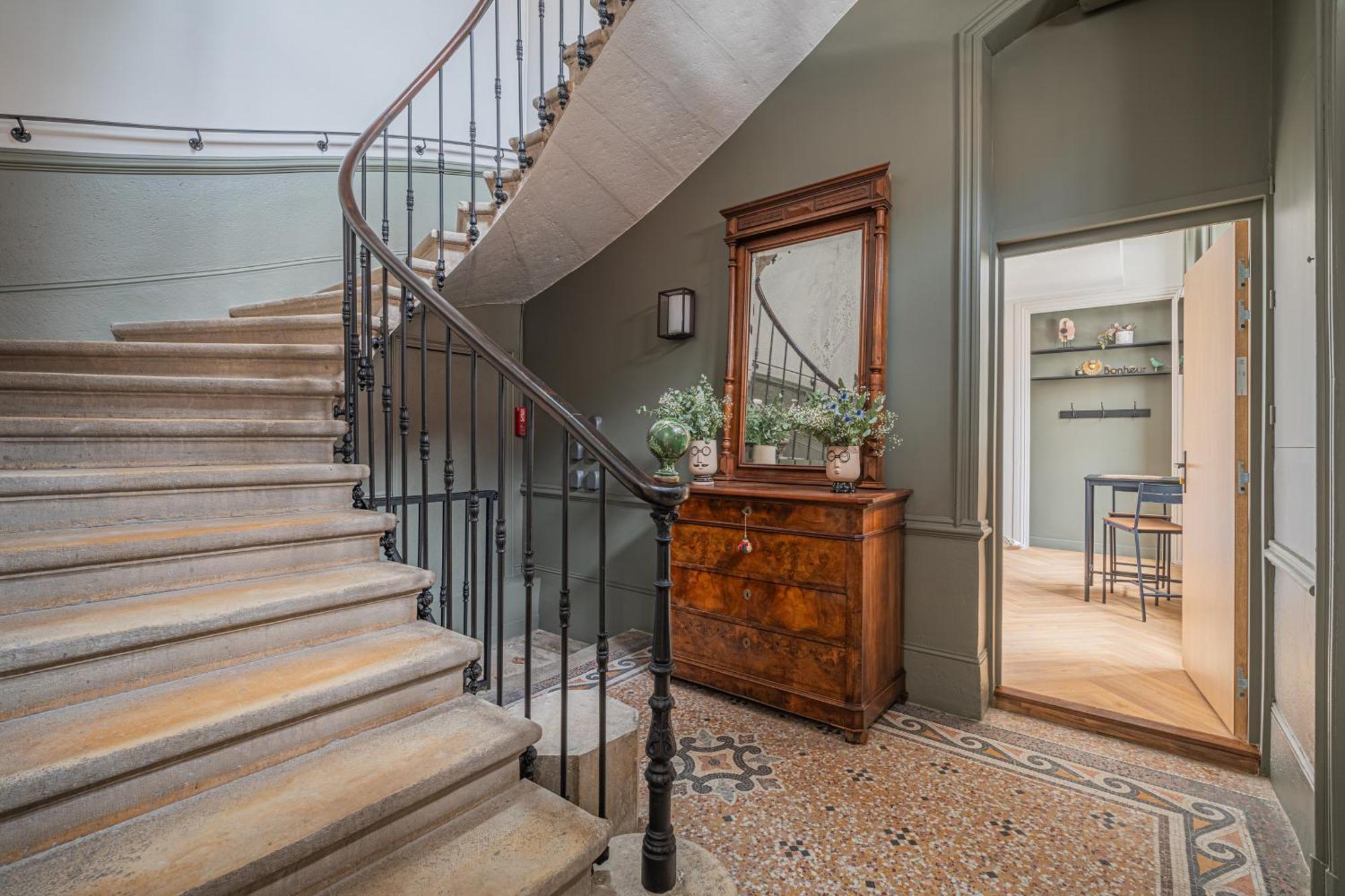 Le Felix Appart'Hotel Romans-sur-Isère Dış mekan fotoğraf